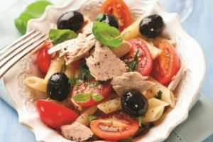 Ton Balıklı Makarna Salatası Ton Balıklı Makarna Salatası