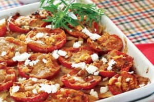 Taze Kekikli Fırınlanmış Domates Ve Patates Taze Kekikli Fırınlanmış Domates Ve Patates