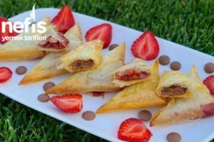 Çikolatalı Ve Çilekli Çıtırlar Çikolatalı Ve Çilekli Çıtırlar