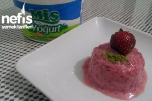 Çilekli Kolay Dondurma Çilekli Kolay Dondurma