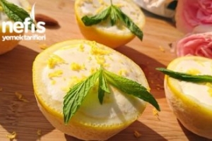 Limonlu Parfe (Limon Kabuğu ve Kupta Sunum) Limonlu Parfe (Limon Kabuğu ve Kupta Sunum)