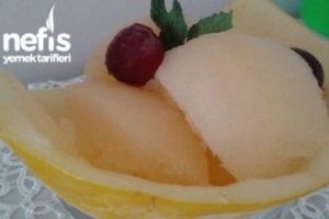 Muhteşem Tadıyla Ferahlatıcı Kavun Sorbe Muhteşem Tadıyla Ferahlatıcı Kavun Sorbe