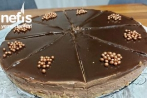 Pişmeyen Çikolatalı Cheesecake Pişmeyen Çikolatalı Cheesecake