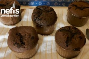 Portakal Aromalı Çikolata Şelalesi Sufle Portakal Aromalı Çikolata Şelalesi Sufle