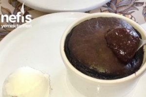 Tek Kapta Karıştırıp Sıvı Kıvamlı Sufle Yapmaya Ne Dersiniz ? Tek Kapta Karıştırıp Sıvı Kıvamlı Sufle Yapmaya Ne Dersiniz ?