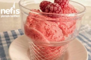 Çilekli Dondurma Çilekli Dondurma