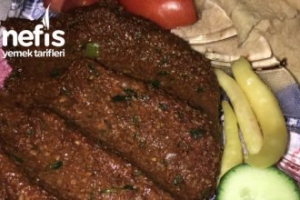 Çiğ Köfte (Urfa Yöresi) Çiğ Köfte (Urfa Yöresi)