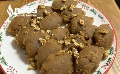 Tam Ölçülü Un Helvası Tam Ölçülü Un Helvası