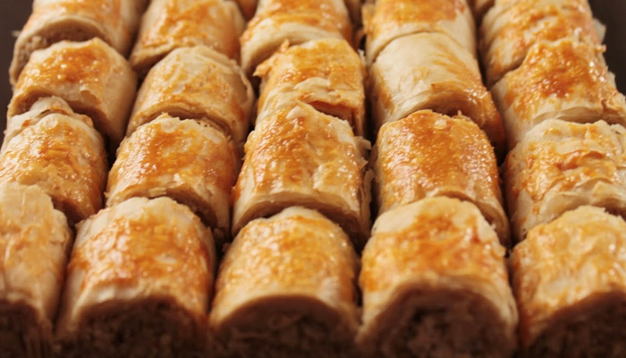 Tahinli Baklava Tarifi