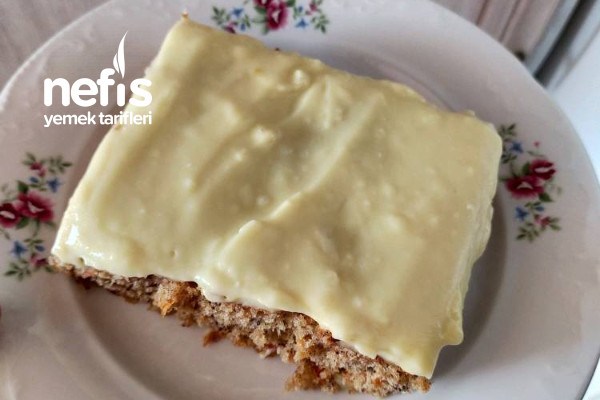 Kremalı Havuçlu Tarçınlı Cevizli Kek