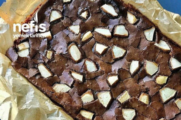 Sakız Gibi Islak Elmalı Brownie