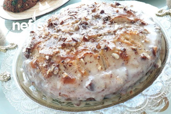 Soslu Elmalı Kek