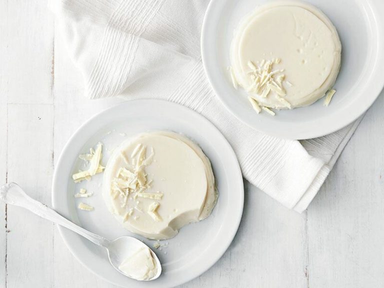 Beyaz Çikolatalı Vanilyalı Panna Cotta