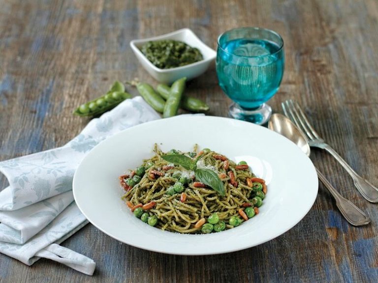 Bezelyeli-Pesto Soslu Kepekli Makarna