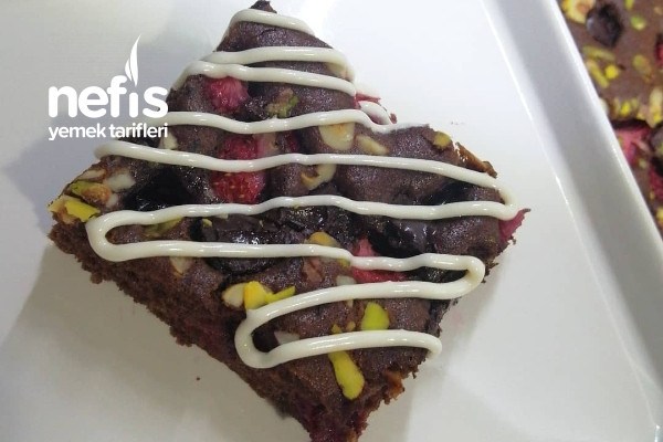 Browni Tadında Enfes Çikolatalı Kek