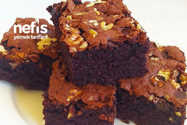 Cevizli Çikolatalı Tepsi Keki