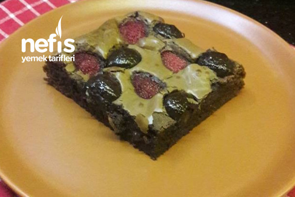Çilekli Browni