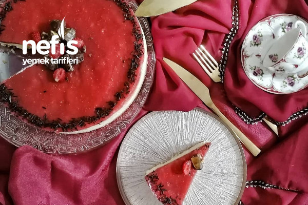 Çilekli Cheesecake