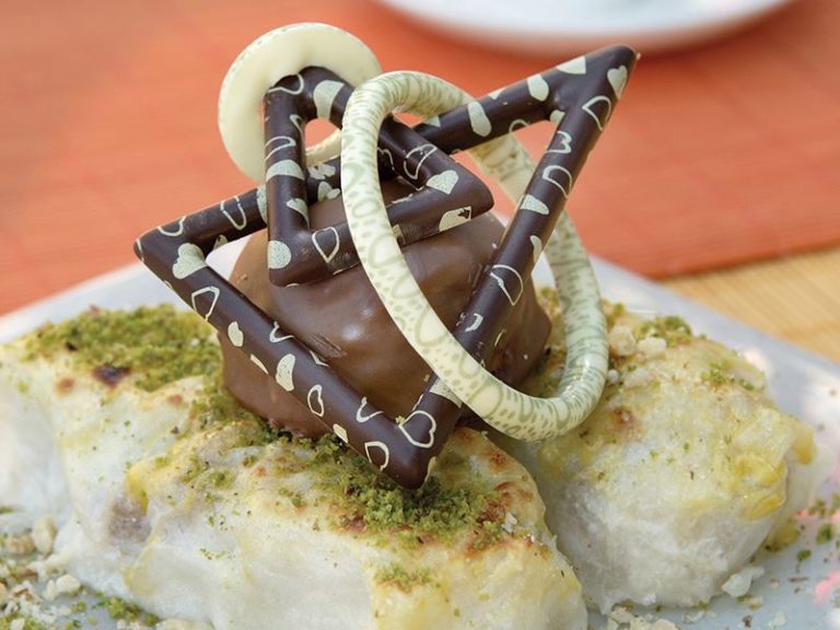 Elmalı Güllaç Sarma