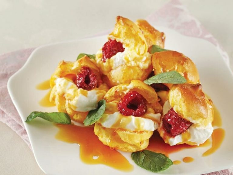 Frambuazlı Profiterol