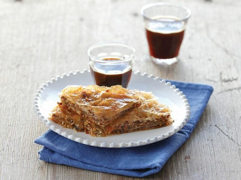 Gül Suyu Şuruplu Baklava