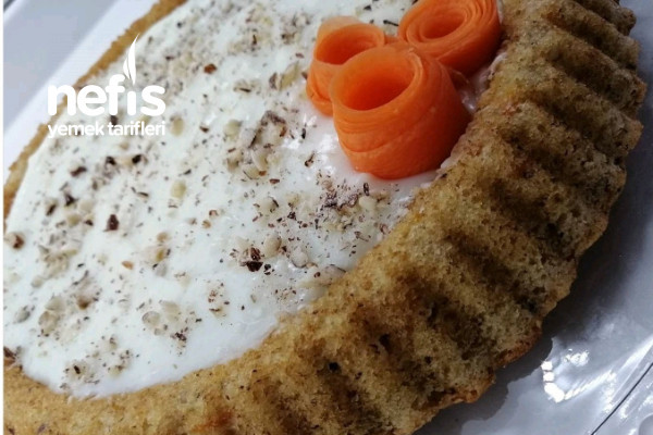 Havuçlu Cevizli Muhallebili Tart Kek