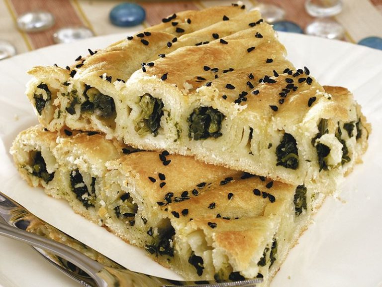 Ispanaklı Kol Böreği