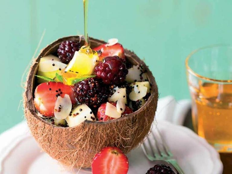 Kinoalı Ballı Meyve Salatası