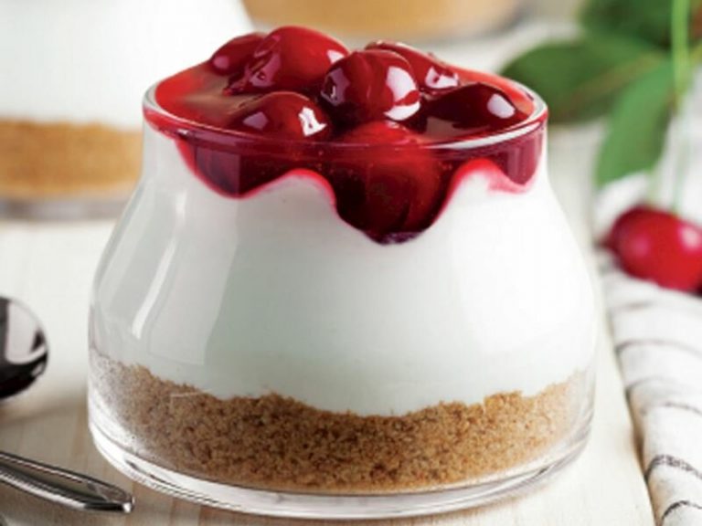 Kupta Vişneli Cheesecake