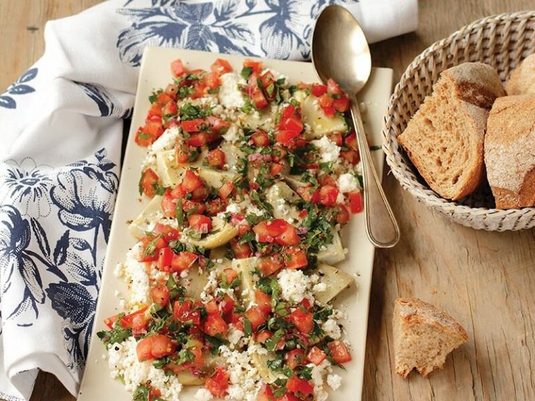 Lor Peynirli Enginar Salatası