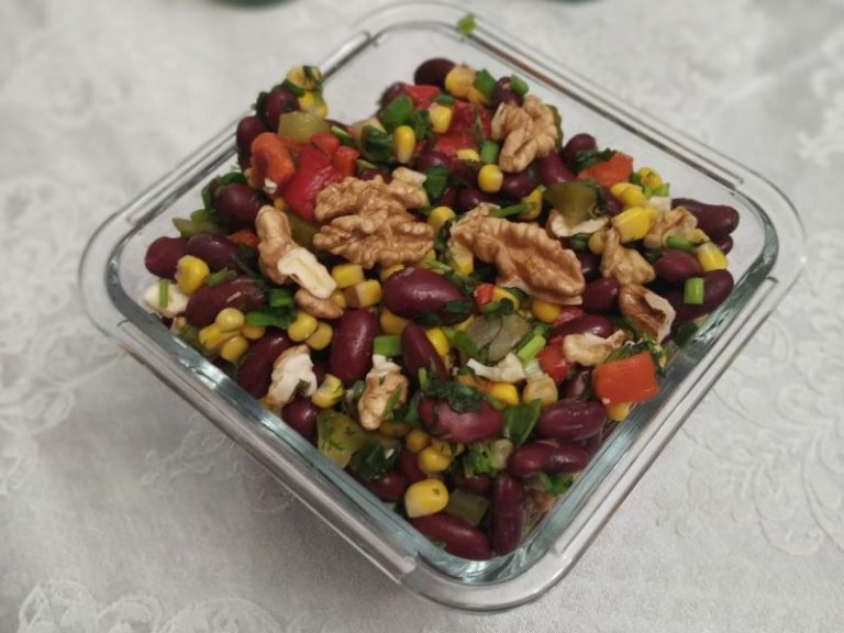 Meksika Fasulyesi Salatası