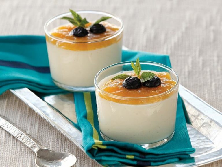 Şeftali Soslu Ve Damla Sakızlı Muhallebi