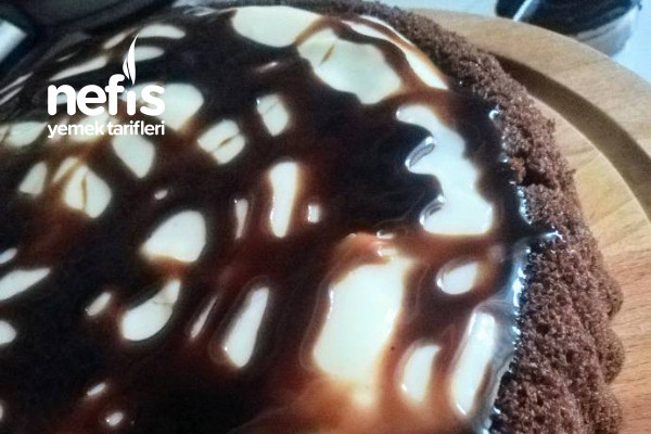 Tart Kalıbında Muhallebili Kakaolu Kek