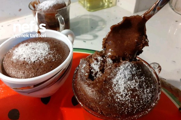 Tencerede Muzlu Ve Damla Çikolatalı Sufle