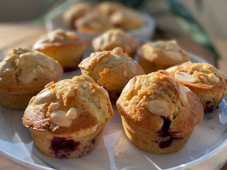 Vişneli Bademli Muffin