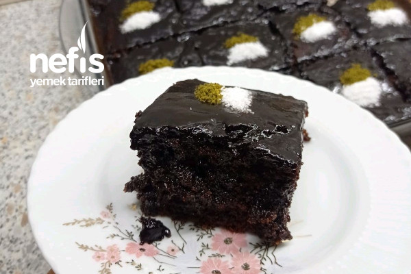 Browni Tadında Islak Kek