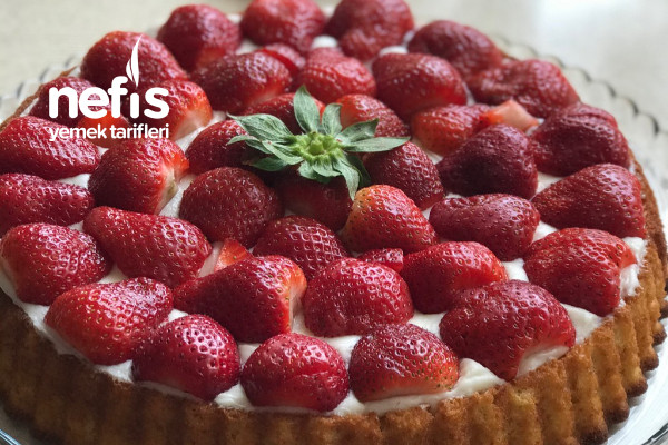 Çilekli Tart Kek
