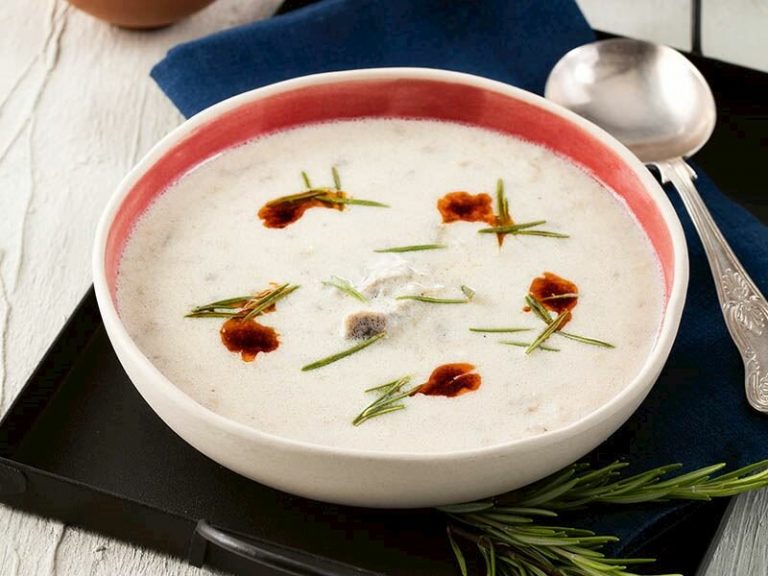 Yulaflı Buğdaylı Çorba