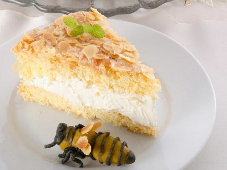 Bienenstich Arı Sokması Pastası