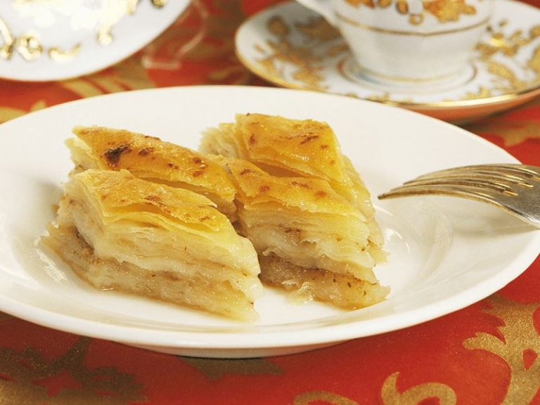 Cevizli Kolay Baklava
