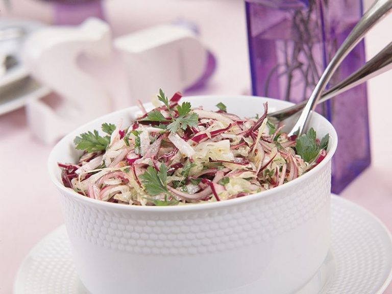 Acılı Soğan Salatası