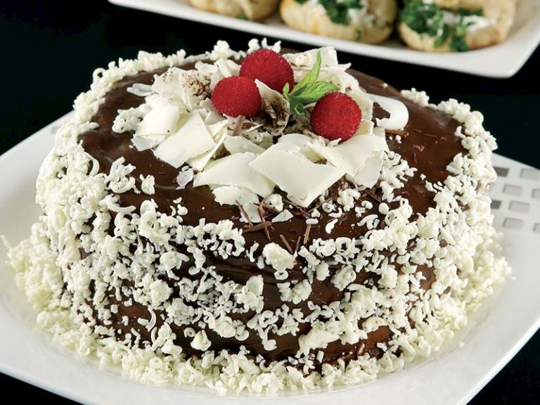 Çikolatalı Şerit Pasta Çikolatalı Şerit Pasta