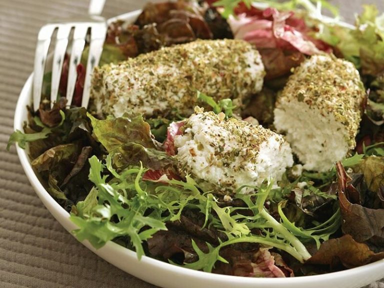 Keçi Peynirli Salata