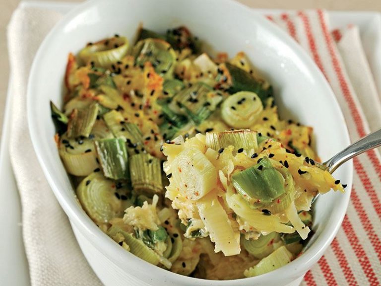 Patatesli Pırasa Böreği