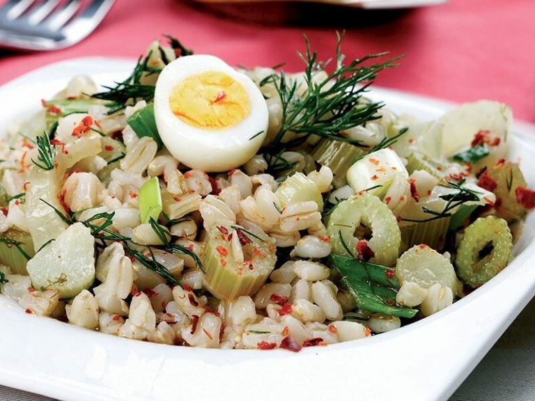 Buğdaylı Rezene Salatası