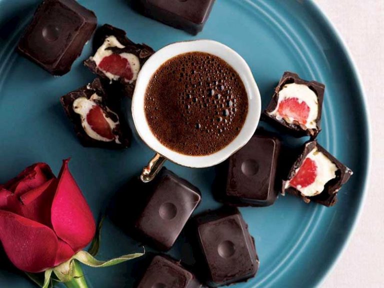 Çikolata Kaplı Meyveli Isırıklar