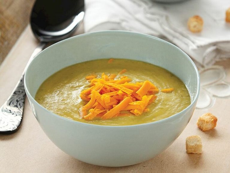 Peynirli Brokoli Çorbası