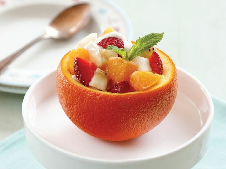 Portakal Kabuğunda Dondurmalı Meyve Salatası