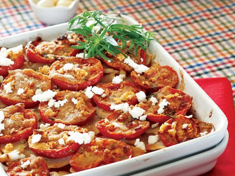 Taze Kekikli Fırınlanmış Domates Ve Patates