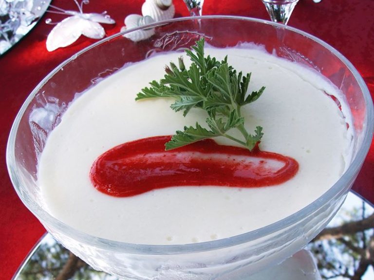 İrdişah Kokulu Saray Muhallebisi